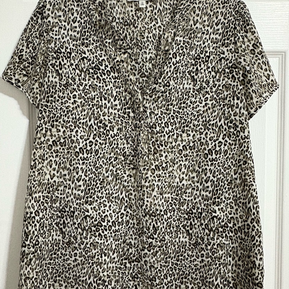 Chaus Black and White Wrap Blouse Short Sleeve Notched Collar